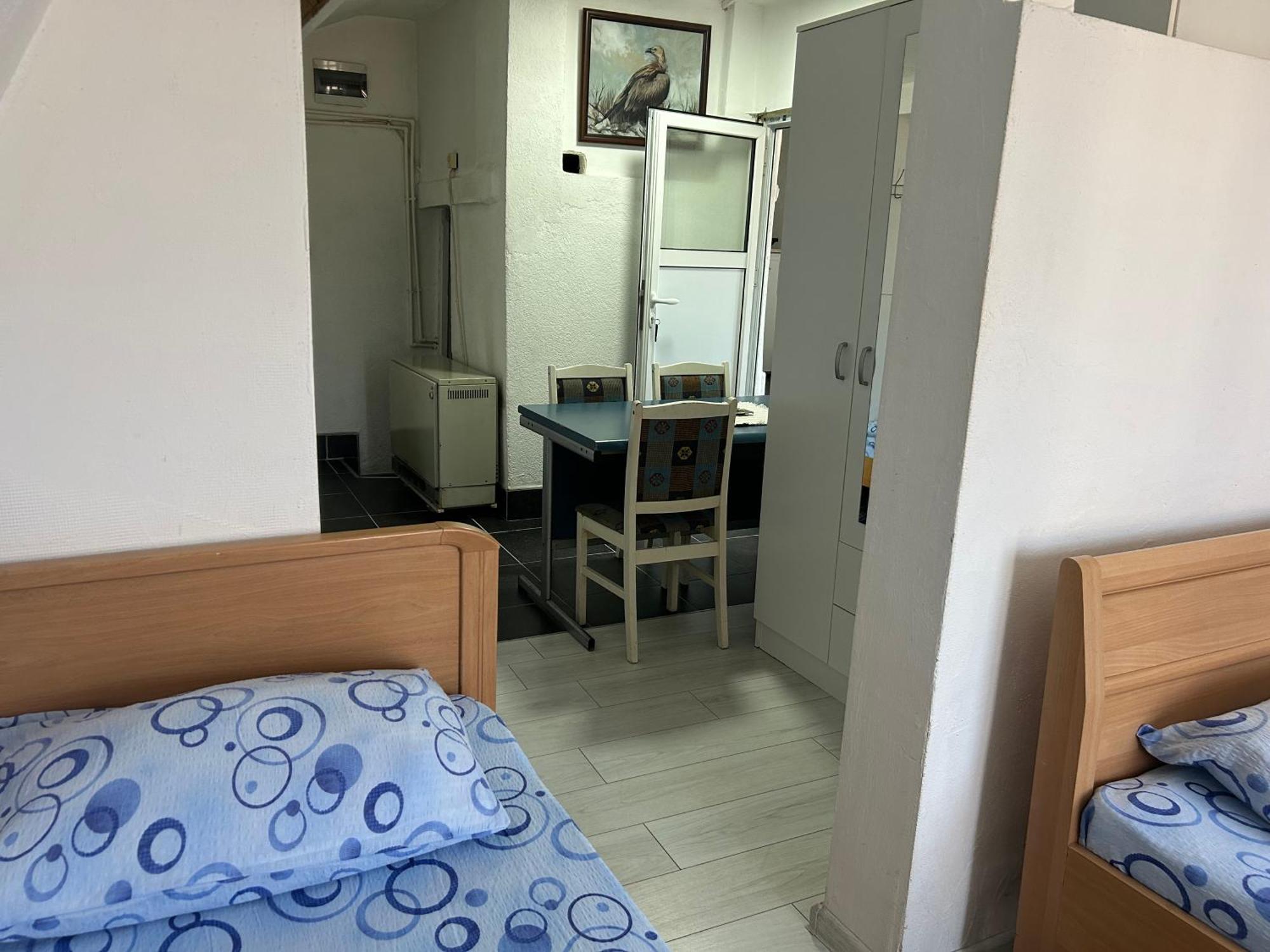 Apartmani & Restoran -S O K O- Sjenica Eksteriør bilde